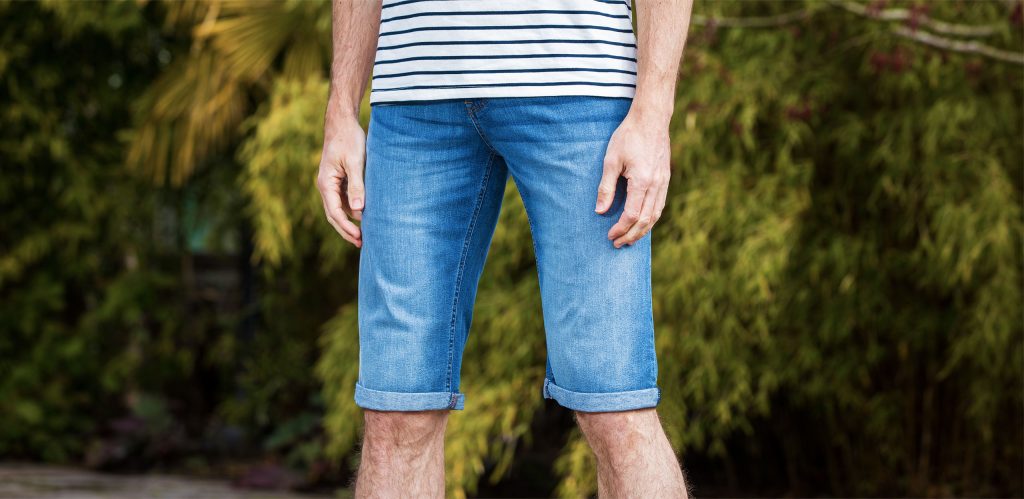 Model is 6'9"/206cm and wearing Redpoint Sherbrook Denim Shorts (Light Stone)
