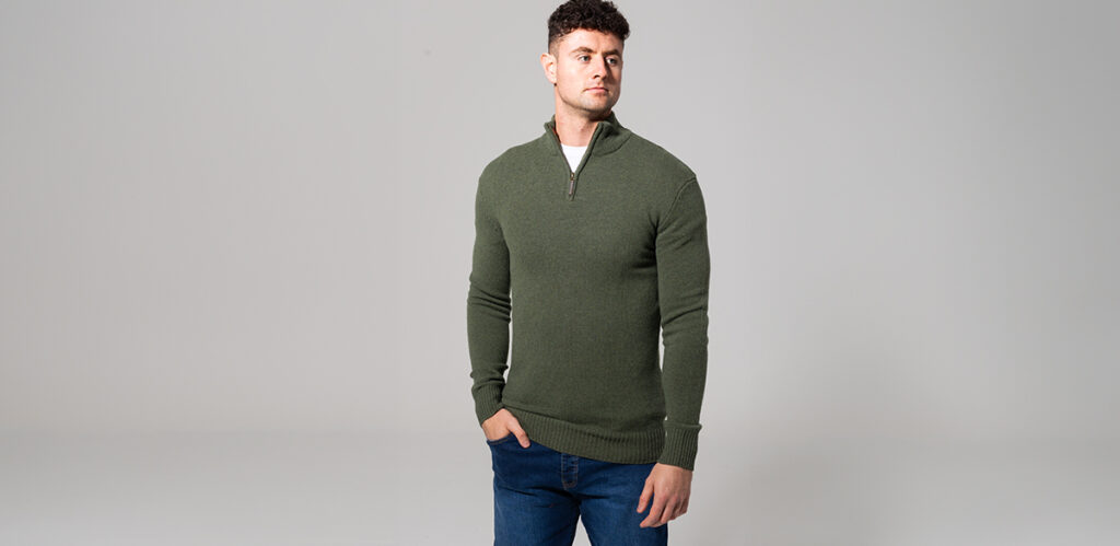 Model is 6'10"/208CM wearing an Olive coloured size LT 2t Tall Lambswool Quarter Zip Jumper.