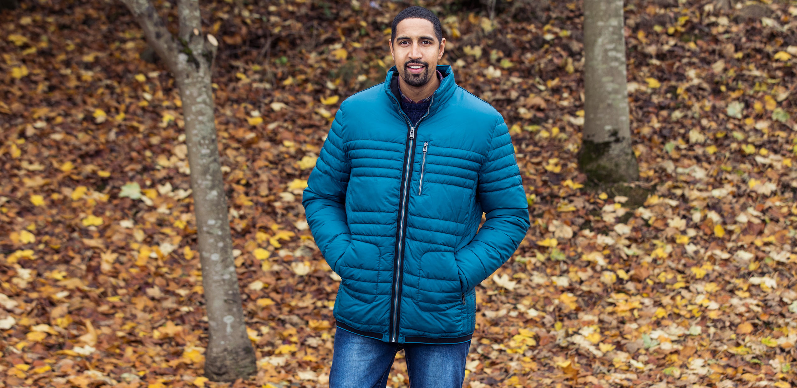 Model is 6'10"/208CM wearing a 2XLT Cabano Lightweight Tall Quilted Jacket in Petrol