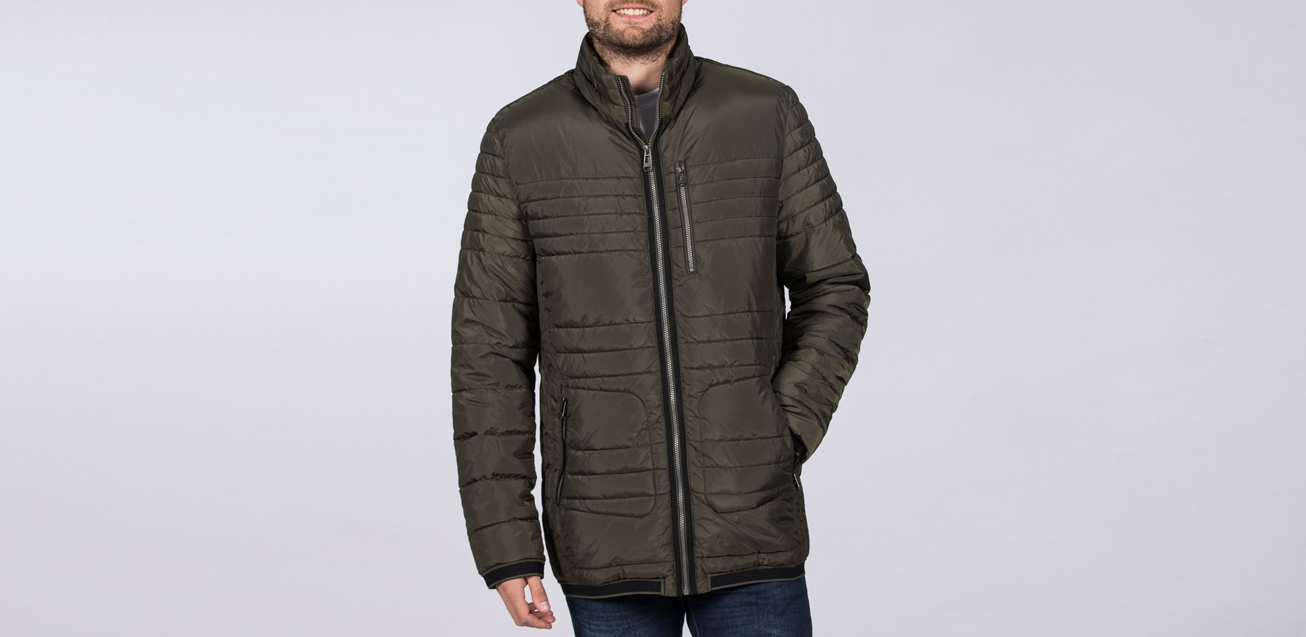 Model is 6'9"/206CM wearing size LT Cabano Lightweight Tall Quilted Jacket in Olive