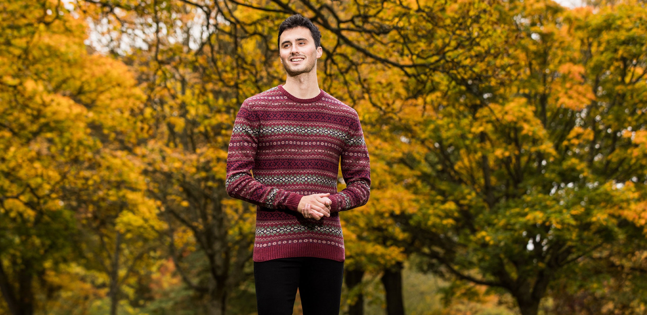 Model is 6'11"/211CM wearing a Wine coloured size XLT 2t Lambswool Fairisle Crew Neck Tall Jumper.